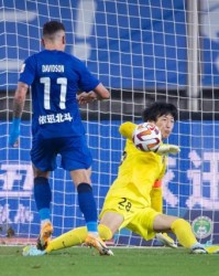 开云体育-7月最佳门将牟鹏飞：丢球数迅速下降是靠团队努力