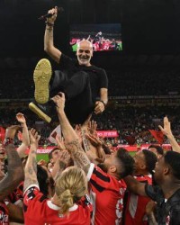 开云体育app下载-【现场】皮奥利的最后一课，吉鲁的最后一舞